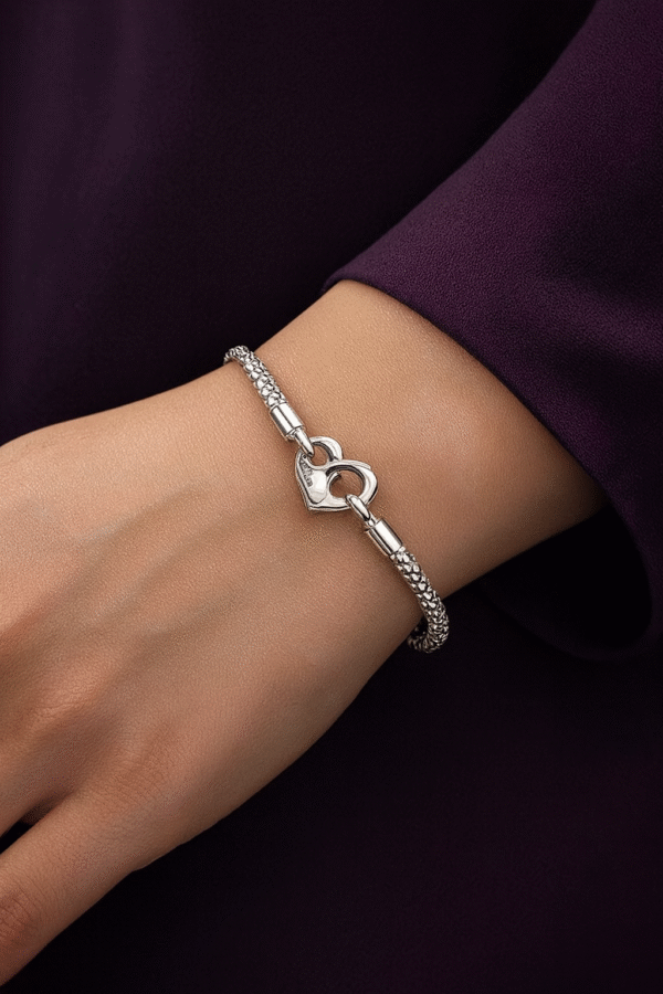 chatgpt image nov 20, 2025, 01 04 53 am